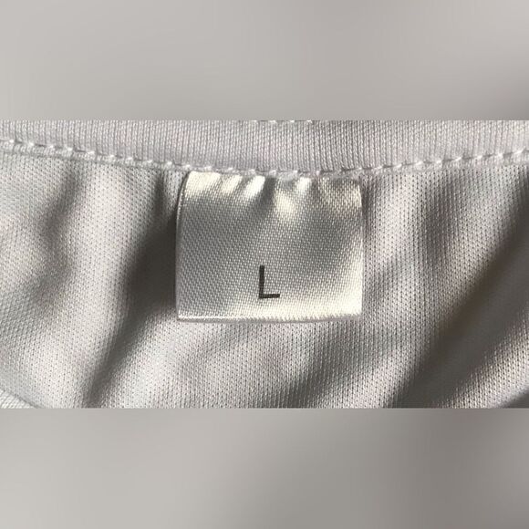 NWOT … LAND OF THE FREE “Size: L” T-Shirt - Picture 4 of 4